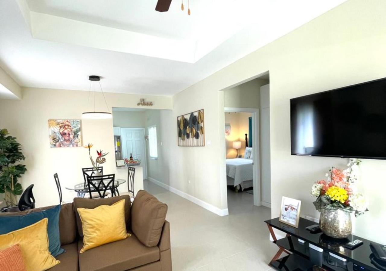 Seashore Vacation Home, Oceanpointe, Lucea, Jamaica Екстериор снимка