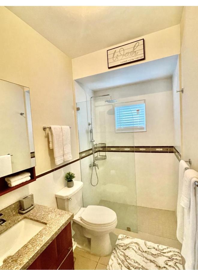 Seashore Vacation Home, Oceanpointe, Lucea, Jamaica Екстериор снимка